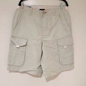 Men's NWT Lanesboro Khaki Cargo Shorts Size 32‎